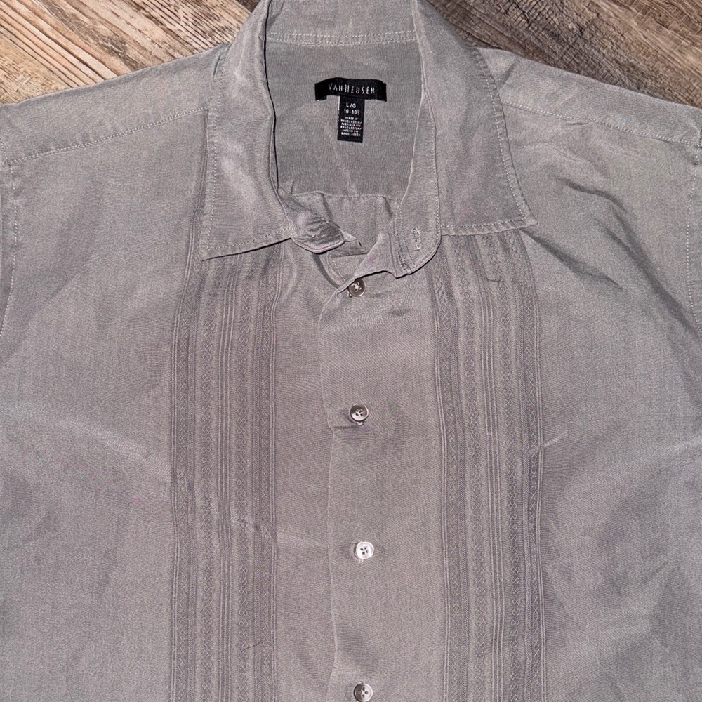 Van Heusen Silver Button-Down Shirt